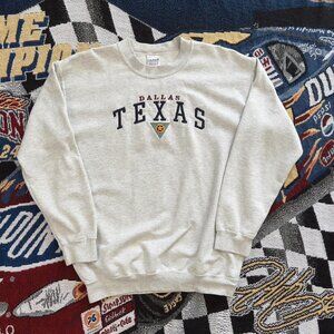Vintage Y2K Dallas Texas Embroidered Crewneck Sweater Gildan Size M